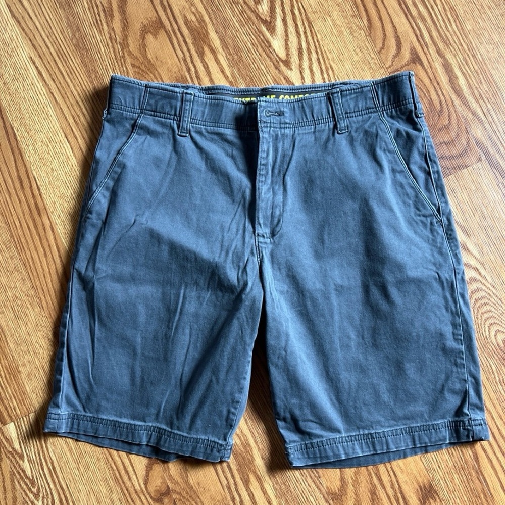 Men’s shorts by Lee extreme